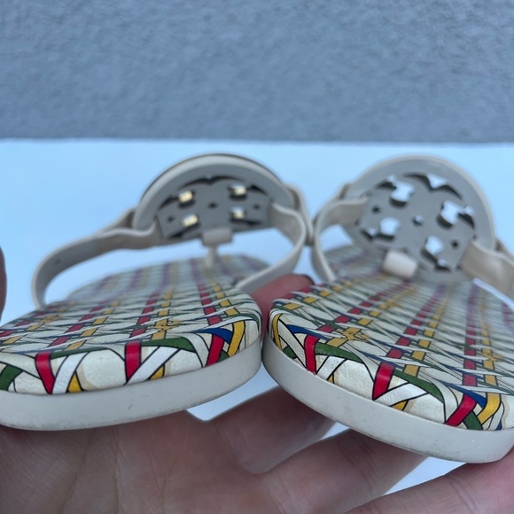 Tory Burch tory ENAMEL MILLER SOFT SANDAL in Basket Weave Combo - Picture 8 of 9